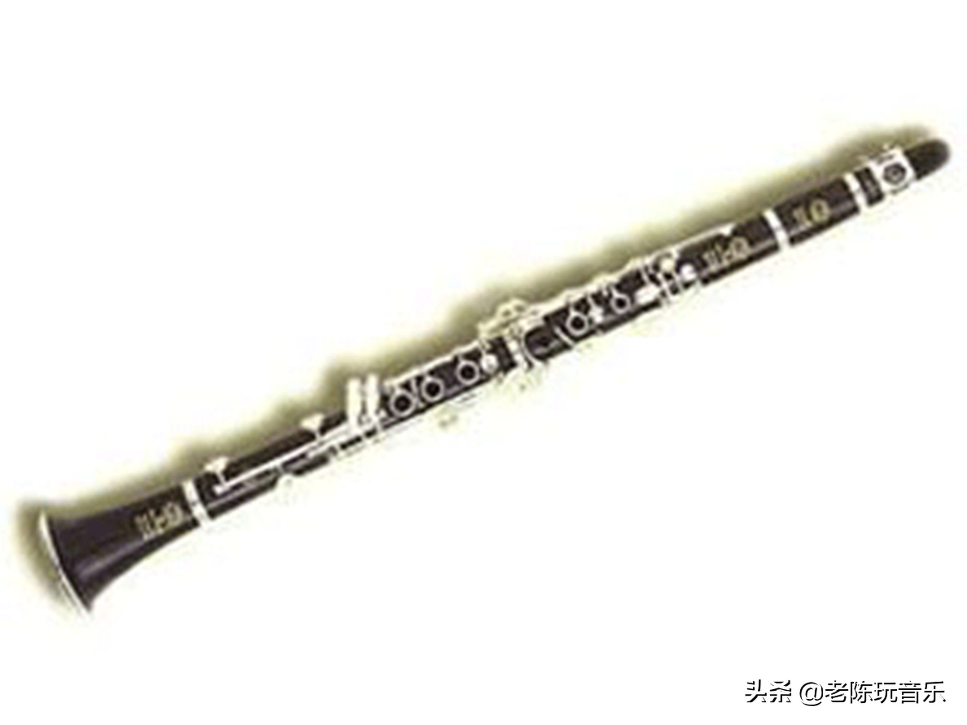 黑管,又叫单簧管或克拉管,在木管乐器中占有很重要的位置,应用非常
