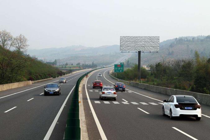 腾冲—陇川高速公路,又称腾陇高速公路,简称腾陇高速,位于云南省保山